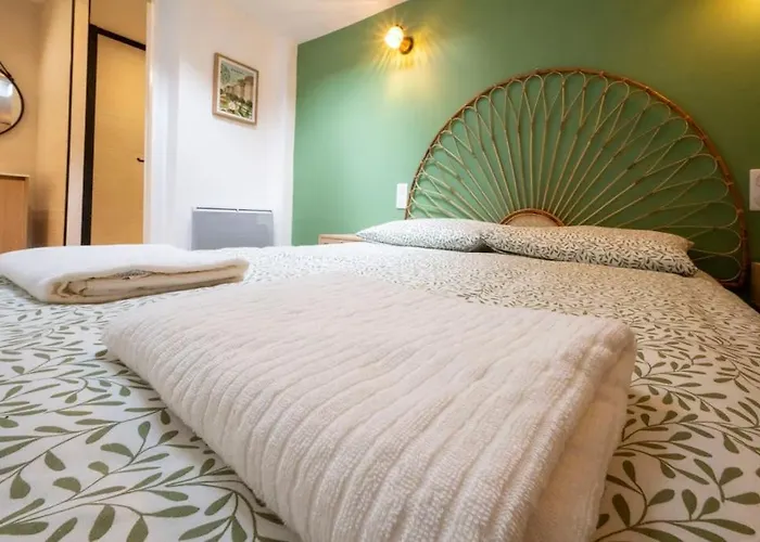 L\'Escapade Verdoyante - Confort, Elegance, Centrale